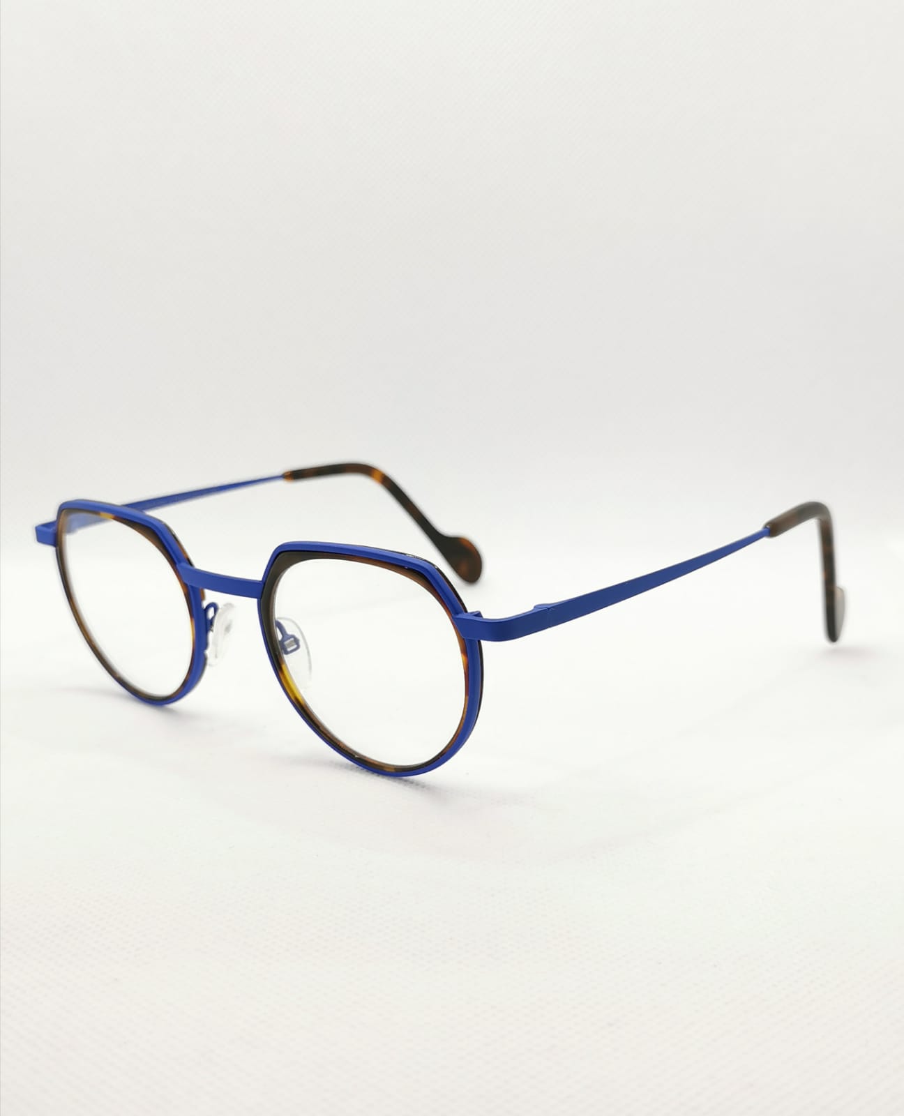 ILLUR - 28B