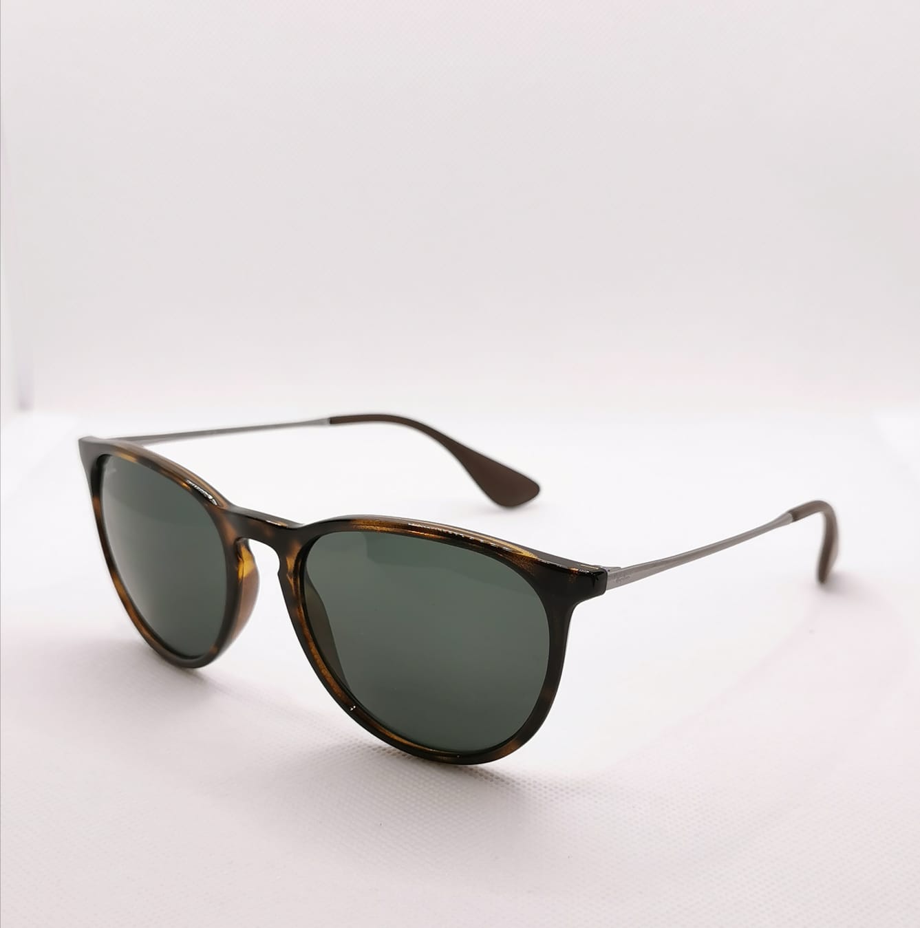 RB4171 - 106€